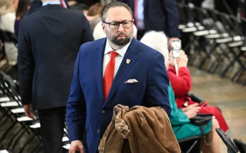 Conselheiro de Trump fala sobre Alexandre de Morais; “não vou descansar até vê-lo preso”