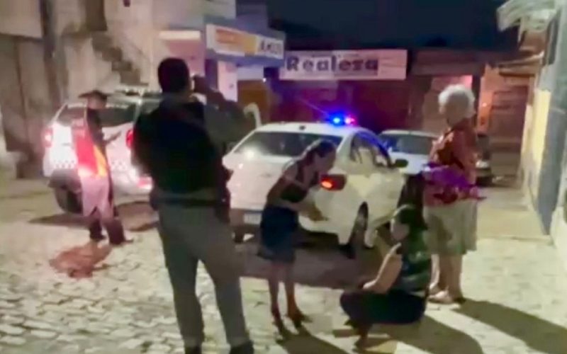 Motorista de aplicativo é salva após gritar por socorro de dentro do porta-malas no Alecrim