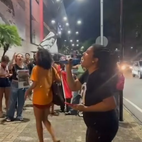 Protesto em Natal critica operação policial no Rio de Janeiro e pede o fim da Polícia Militar