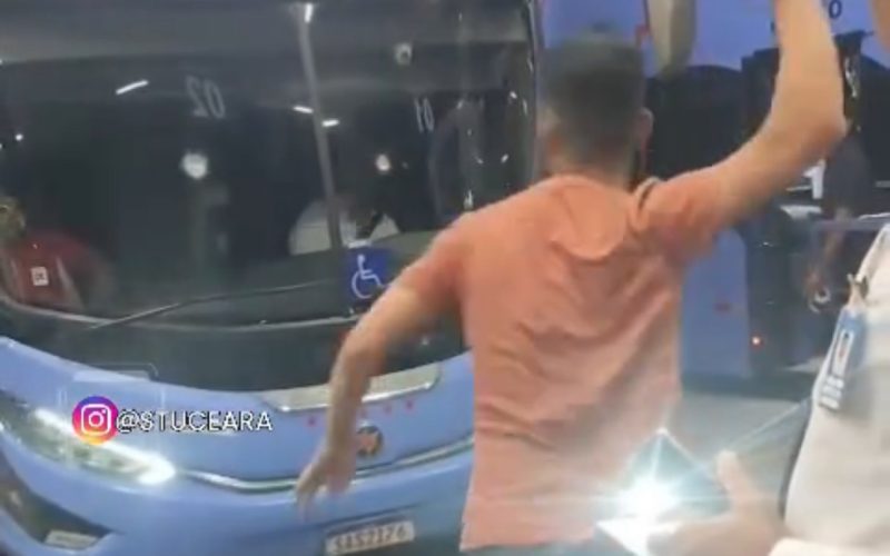 Homem apedreja ônibus após ser impedido de embarcar na rodoviária de Teresina