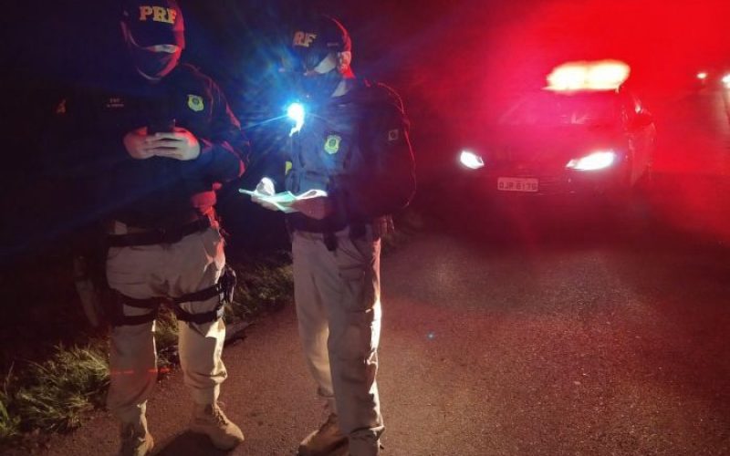 Tragédia na BR-110: motociclista morre após atingir animal e colidir com caminhonete em Mossoró