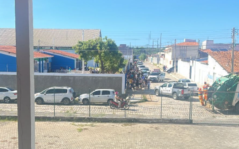 Ataque em escola de Mossoró deixa aluno e professor feridos