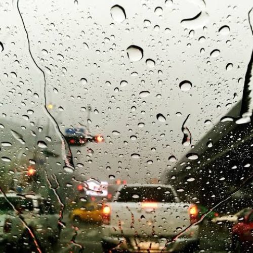 Chuvas provocam alagamentos em Natal; trecho no Alecrim está intransitável