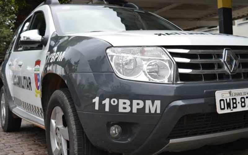 Tráfico perto de escola: adolescentes são flagrados vendendo drogas em Ceará-Mirim