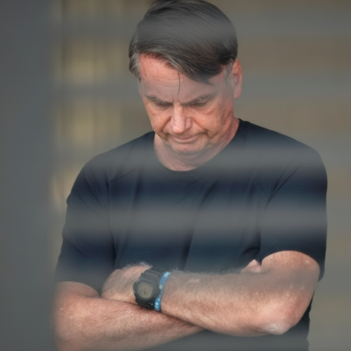 STF condena Bolsonaro a 27 anos de prisão por tentativa de golpe: marco histórico na política brasileira