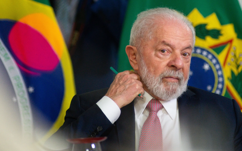 Governo Lula cresce na desaprovação e enfrenta crise de popularidade