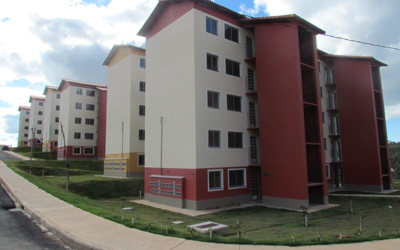 Governo amplia Minha Casa, Minha Vida para famílias com renda de até R$ 12 mil