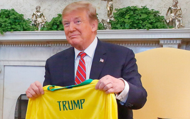 Trump anuncia tarifa global de importação e impõe taxa de 10% sobre produtos brasileiros